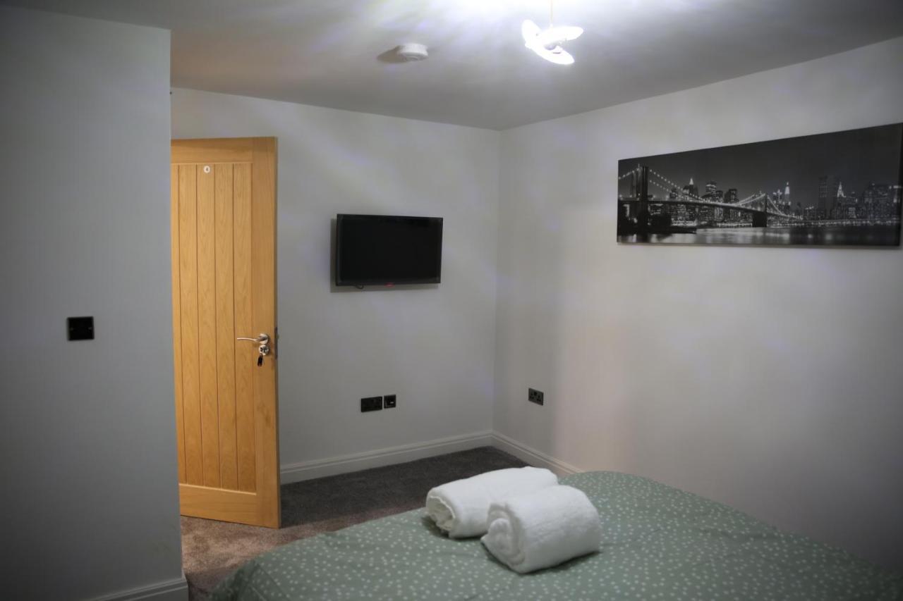 Rostron House Hotel Манчестър Екстериор снимка