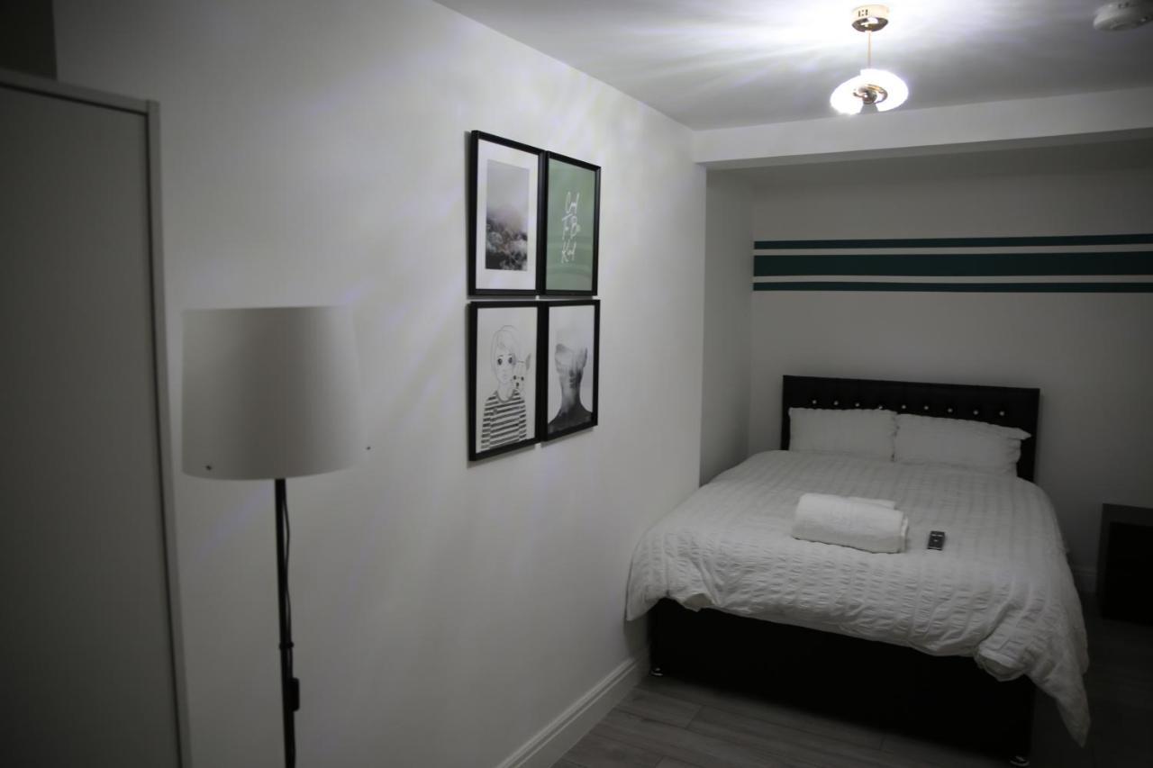 Rostron House Hotel Манчестър Екстериор снимка