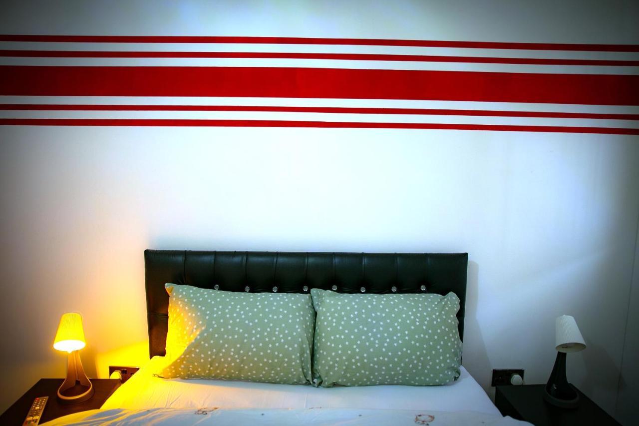 Rostron House Hotel Манчестър Екстериор снимка