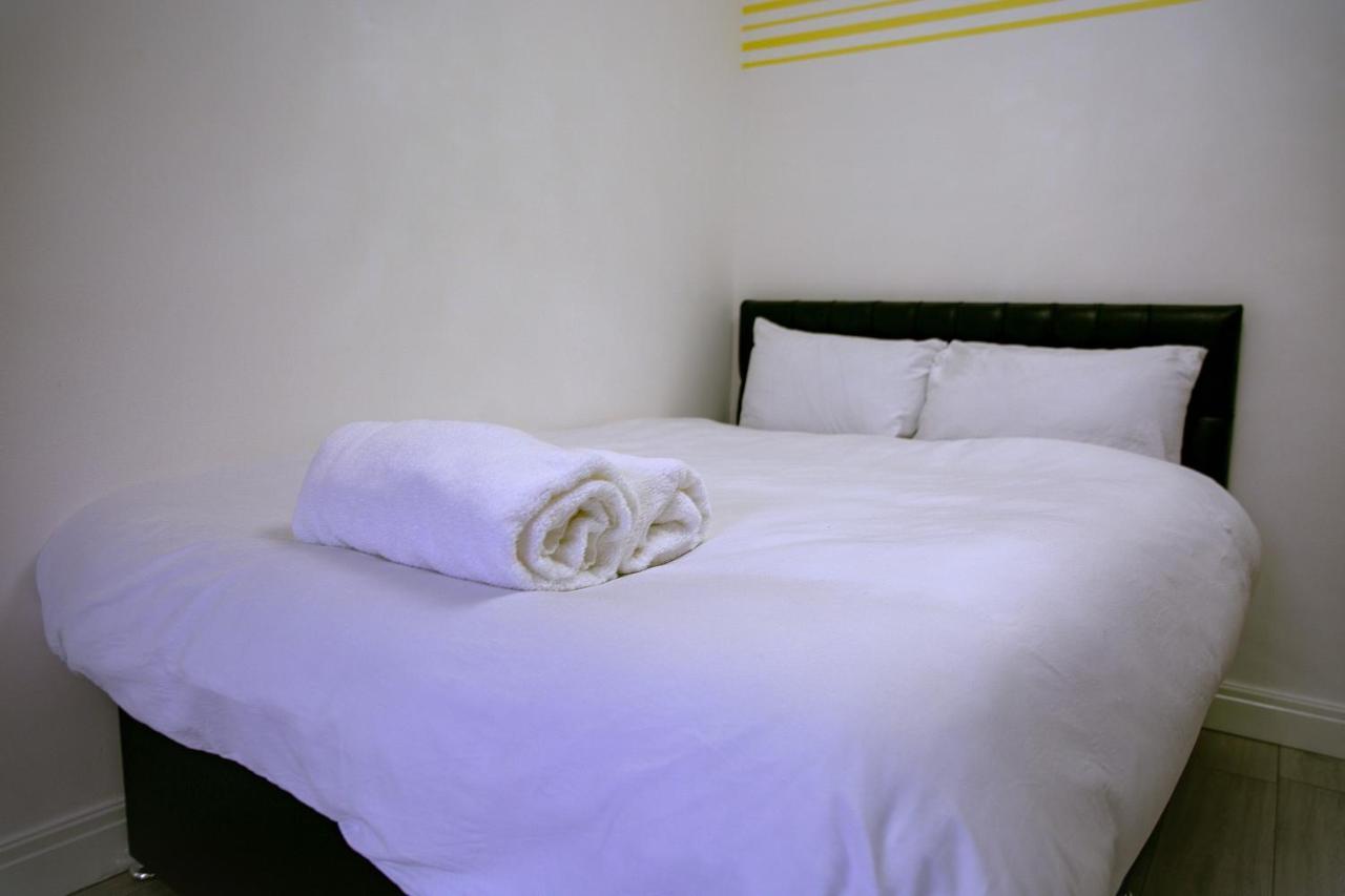 Rostron House Hotel Манчестър Екстериор снимка