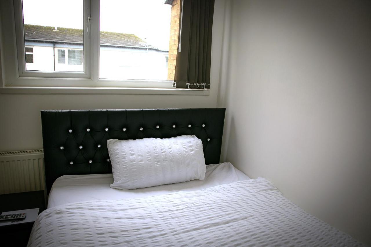 Rostron House Hotel Манчестър Екстериор снимка